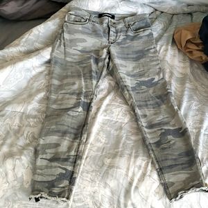 Army print ankle length pants from Express